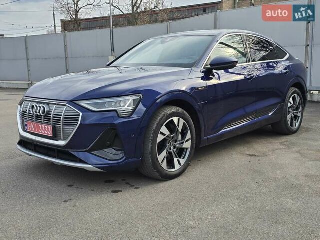 Синий Ауди E-Tron, объемом двигателя 0 л и пробегом 49 тыс. км за 39900 $, фото 8 на Automoto.ua