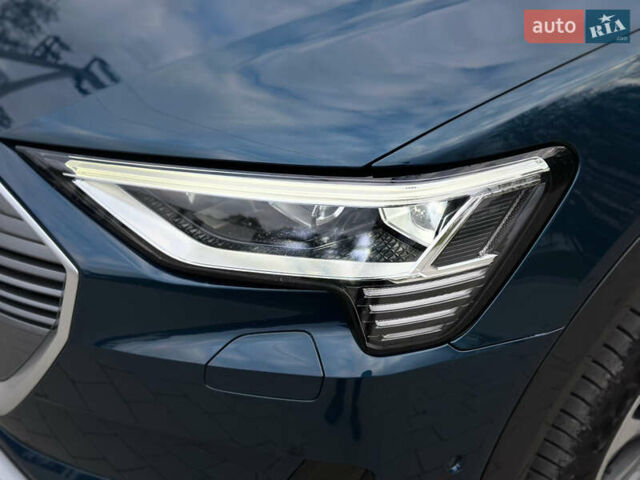 Синій Ауді E-Tron, об'ємом двигуна 0 л та пробігом 75 тис. км за 35900 $, фото 101 на Automoto.ua