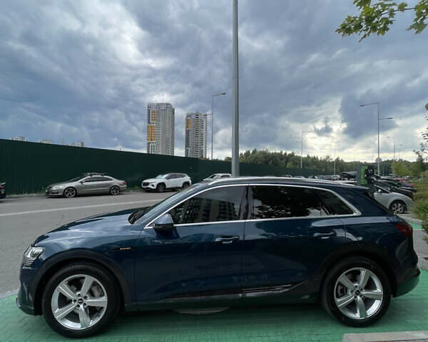 Синий Ауди E-Tron, объемом двигателя 0 л и пробегом 50 тыс. км за 36500 $, фото 5 на Automoto.ua