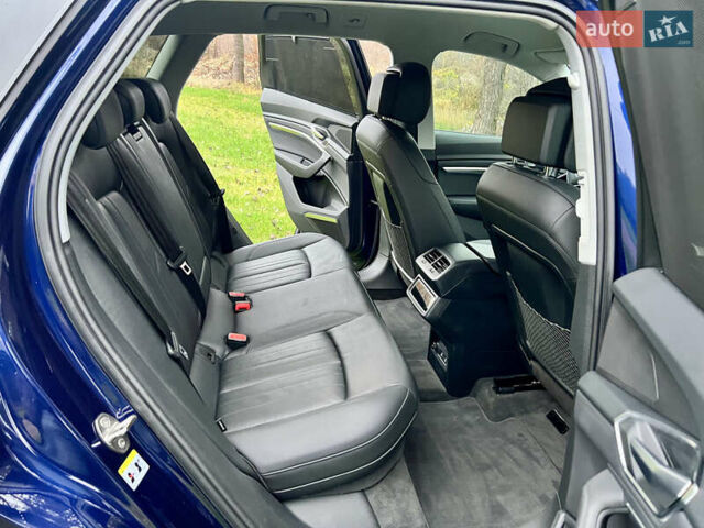 Синий Ауди E-Tron, объемом двигателя 0 л и пробегом 94 тыс. км за 34900 $, фото 15 на Automoto.ua