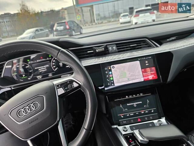 Синій Ауді E-Tron, об'ємом двигуна 0 л та пробігом 40 тис. км за 38500 $, фото 9 на Automoto.ua