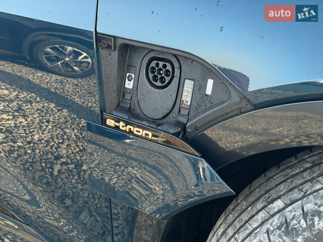Синий Ауди E-Tron, объемом двигателя 0 л и пробегом 59 тыс. км за 34500 $, фото 60 на Automoto.ua