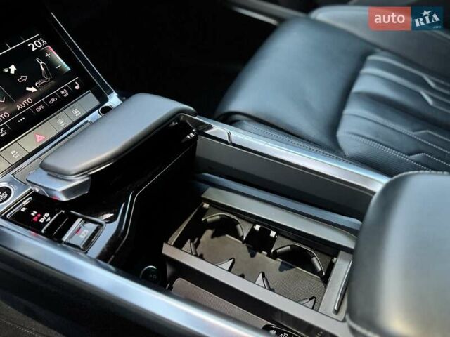 Синий Ауди E-Tron, объемом двигателя 0 л и пробегом 52 тыс. км за 37500 $, фото 85 на Automoto.ua