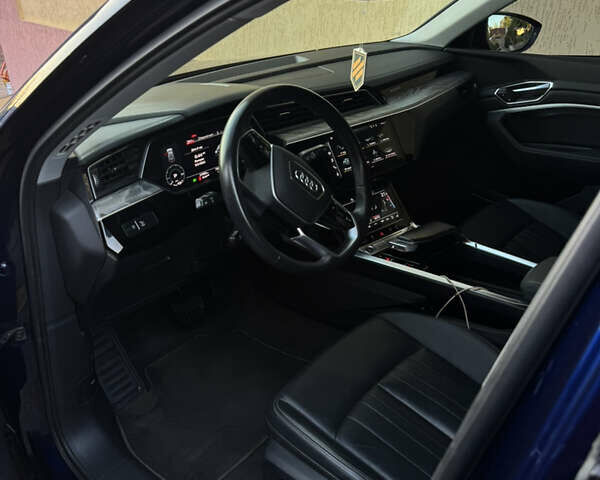 Синий Ауди E-Tron, объемом двигателя 0 л и пробегом 58 тыс. км за 40500 $, фото 49 на Automoto.ua