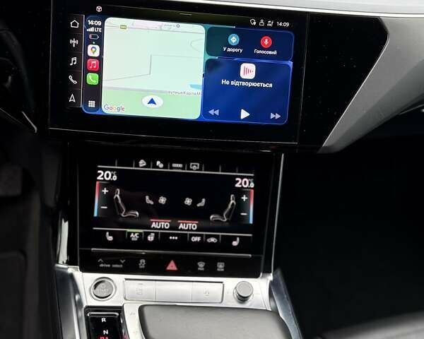 Синий Ауди E-Tron, объемом двигателя 0 л и пробегом 69 тыс. км за 33300 $, фото 43 на Automoto.ua