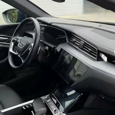 Синий Ауди E-Tron, объемом двигателя 0 л и пробегом 38 тыс. км за 37700 $, фото 14 на Automoto.ua