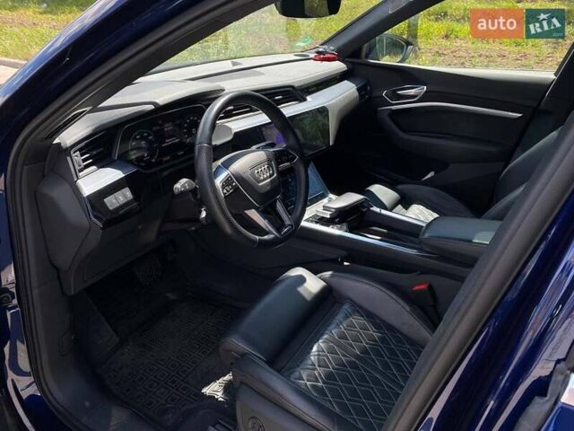 Синий Ауди E-Tron, объемом двигателя 0 л и пробегом 72 тыс. км за 42390 $, фото 16 на Automoto.ua