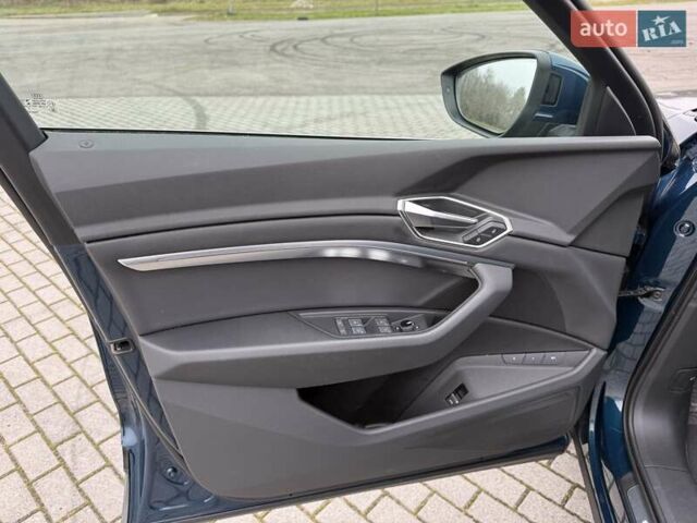 Синий Ауди E-Tron, объемом двигателя 0 л и пробегом 69 тыс. км за 32700 $, фото 23 на Automoto.ua