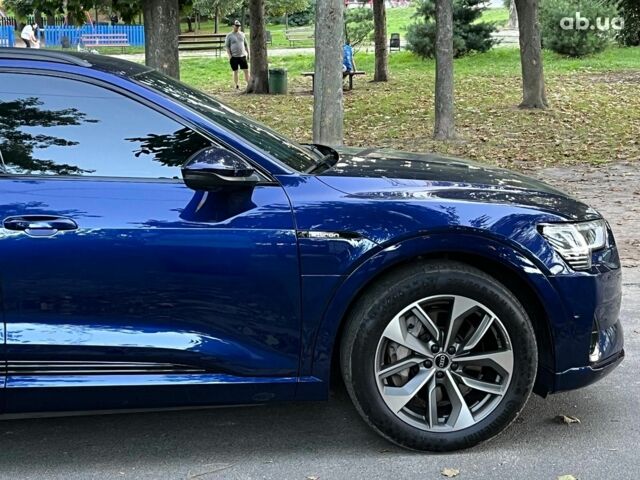 Синий Ауди E-Tron, объемом двигателя 0 л и пробегом 69 тыс. км за 35990 $, фото 14 на Automoto.ua