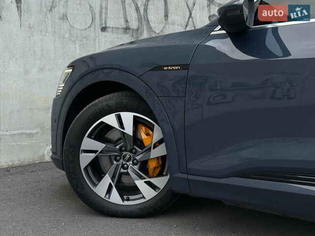 Ауді E-Tron 2021 у Львові на Automoto.ua Синій Ауді E-Tron, об'ємом двигуна 0 л та пробігом 73 тис. км за 38520 $, фото 18 на Automoto.ua