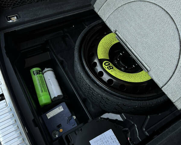 Синий Ауди E-Tron, объемом двигателя 0 л и пробегом 58 тыс. км за 40500 $, фото 45 на Automoto.ua
