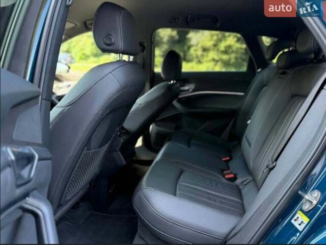 Синий Ауди E-Tron, объемом двигателя 0 л и пробегом 38 тыс. км за 37700 $, фото 16 на Automoto.ua