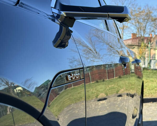 Синій Ауді E-Tron, об'ємом двигуна 0 л та пробігом 98 тис. км за 31700 $, фото 10 на Automoto.ua