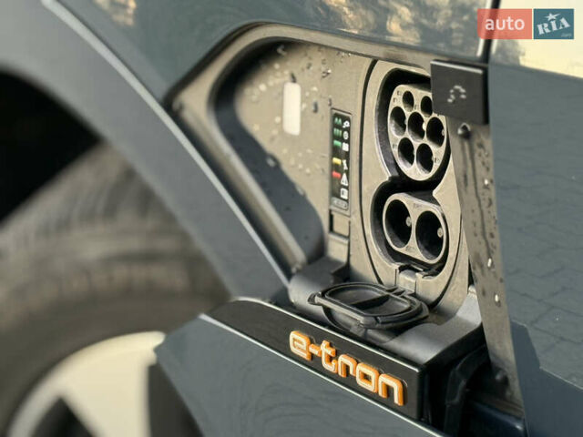 Ауді E-Tron 2021 у Львові на Automoto.ua Синій Ауді E-Tron, об'ємом двигуна 0 л та пробігом 98 тис. км за 31700 $, фото 19 на Automoto.ua