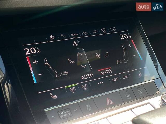 Синий Ауди E-Tron, объемом двигателя 0 л и пробегом 72 тыс. км за 42390 $, фото 37 на Automoto.ua