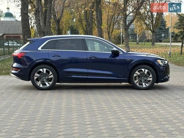 Синий Ауди E-Tron, объемом двигателя 0 л и пробегом 64 тыс. км за 32000 $, фото 3 на Automoto.ua