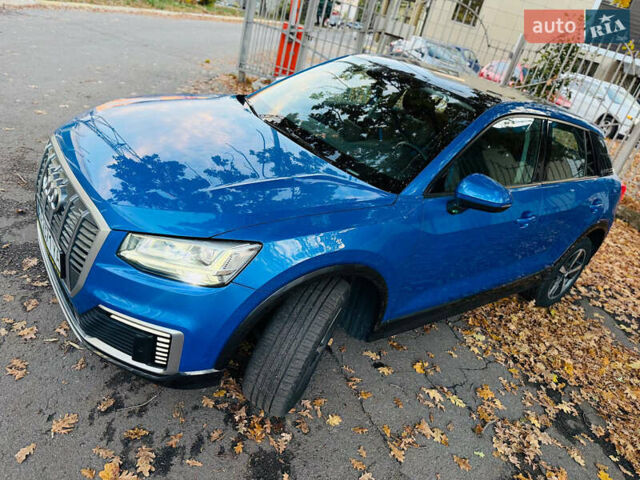 Ауді E-Tron 2021 у Полтаві на Automoto.ua Синій Ауді E-Tron, об'ємом двигуна 0 л та пробігом 15 тис. км за 19900 $, фото 2 на Automoto.ua