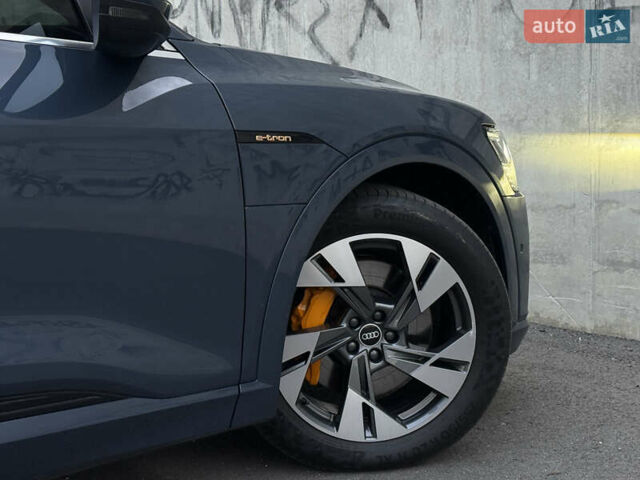 Ауді E-Tron 2021 у Львові на Automoto.ua Синій Ауді E-Tron, об'ємом двигуна 0 л та пробігом 73 тис. км за 38520 $, фото 23 на Automoto.ua