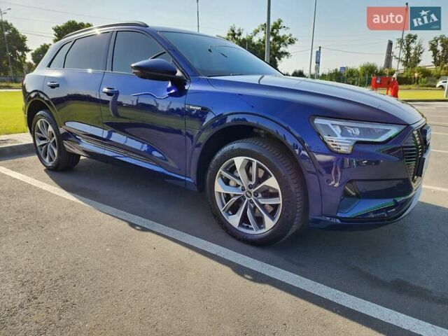 Синий Ауди E-Tron, объемом двигателя 0 л и пробегом 69 тыс. км за 38000 $, фото 123 на Automoto.ua