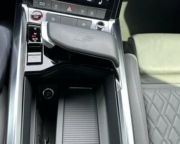 Синий Ауди E-Tron, объемом двигателя 0 л и пробегом 52 тыс. км за 47997 $, фото 22 на Automoto.ua