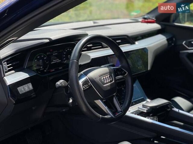 Синий Ауди E-Tron, объемом двигателя 0 л и пробегом 72 тыс. км за 42390 $, фото 17 на Automoto.ua