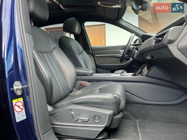 Синій Ауді E-Tron, об'ємом двигуна 0 л та пробігом 50 тис. км за 47000 $, фото 12 на Automoto.ua