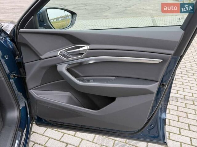 Синий Ауди E-Tron, объемом двигателя 0 л и пробегом 69 тыс. км за 32700 $, фото 34 на Automoto.ua