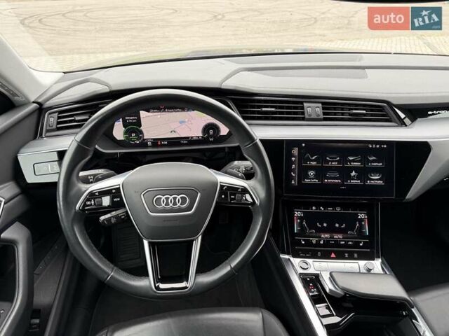Синий Ауди E-Tron, объемом двигателя 0 л и пробегом 69 тыс. км за 32700 $, фото 37 на Automoto.ua
