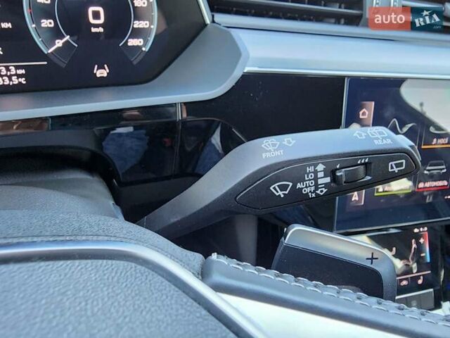 Синий Ауди E-Tron, объемом двигателя 0 л и пробегом 69 тыс. км за 38000 $, фото 84 на Automoto.ua