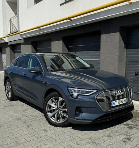 Синий Ауди E-Tron, объемом двигателя 0 л и пробегом 46 тыс. км за 34900 $, фото 11 на Automoto.ua