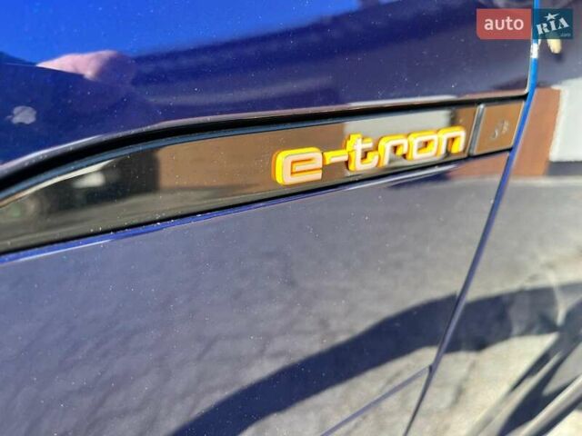 Синій Ауді E-Tron, об'ємом двигуна 0 л та пробігом 50 тис. км за 47000 $, фото 6 на Automoto.ua