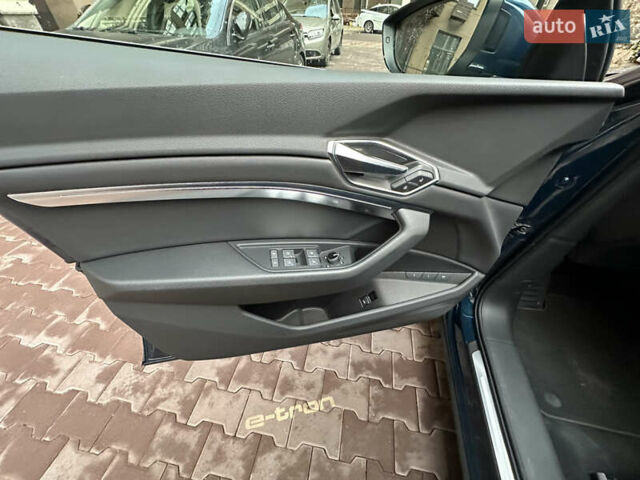 Синий Ауди E-Tron, объемом двигателя 0 л и пробегом 73 тыс. км за 34900 $, фото 31 на Automoto.ua