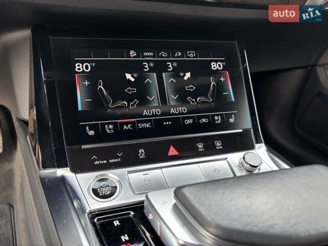 Синий Ауди E-Tron, объемом двигателя 0 л и пробегом 64 тыс. км за 32000 $, фото 15 на Automoto.ua