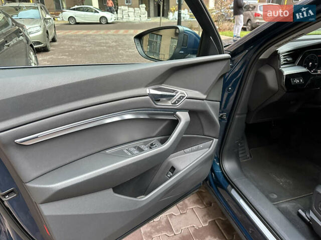 Синий Ауди E-Tron, объемом двигателя 0 л и пробегом 73 тыс. км за 34900 $, фото 30 на Automoto.ua