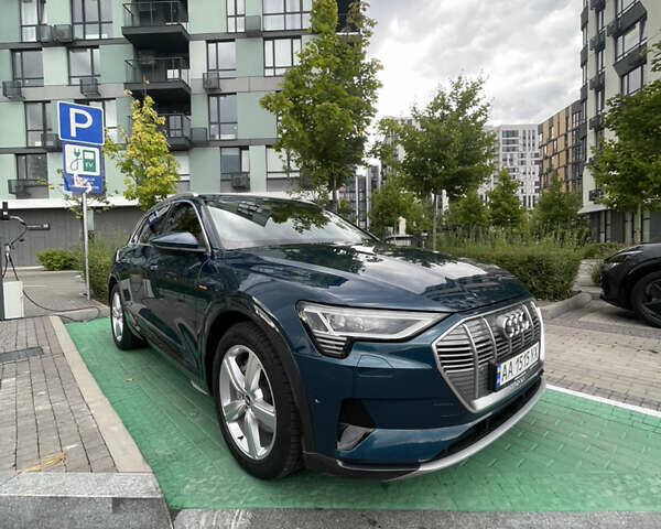 Синий Ауди E-Tron, объемом двигателя 0 л и пробегом 50 тыс. км за 36500 $, фото 6 на Automoto.ua