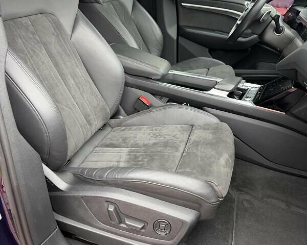 Синий Ауди E-Tron, объемом двигателя 0 л и пробегом 71 тыс. км за 38900 $, фото 23 на Automoto.ua