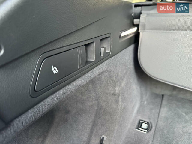 Синій Ауді E-Tron, об'ємом двигуна 0 л та пробігом 58 тис. км за 31500 $, фото 27 на Automoto.ua