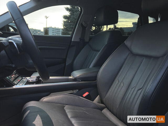 Синий Ауди E-Tron, объемом двигателя 71 л и пробегом 50 тыс. км за 34500 $, фото 17 на Automoto.ua