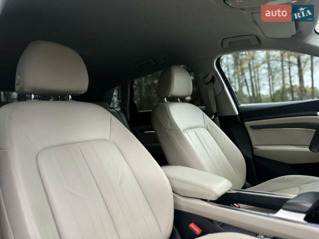 Синій Ауді E-Tron, об'ємом двигуна 0 л та пробігом 75 тис. км за 35900 $, фото 45 на Automoto.ua