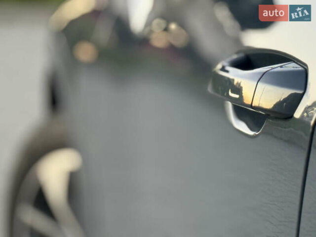 Ауді E-Tron 2021 у Львові на Automoto.ua Синій Ауді E-Tron, об'ємом двигуна 0 л та пробігом 98 тис. км за 31700 $, фото 16 на Automoto.ua