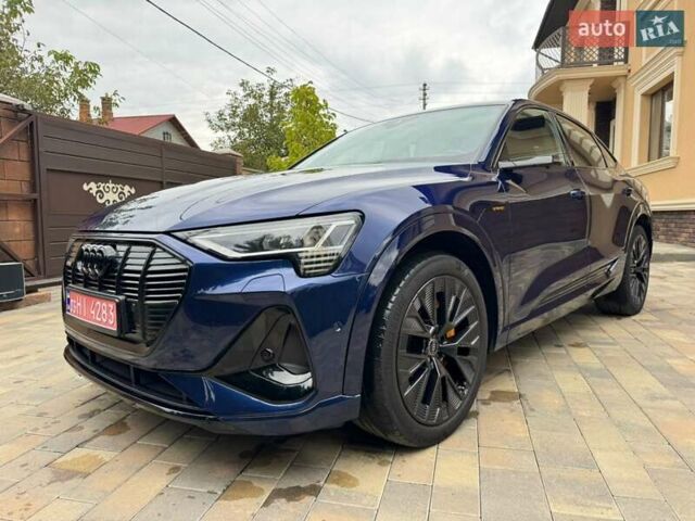 Ауди E-Tron 2021 в Днепре (Днепропетровске) на Automoto.ua Синий Ауди E-Tron, объемом двигателя 0 л и пробегом 134 тыс. км за 35999 $, фото 3 на Automoto.ua