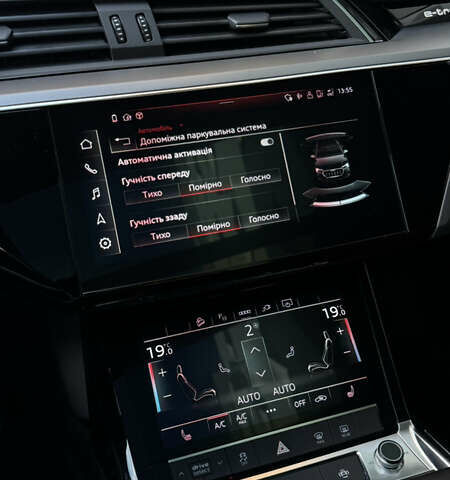 Синий Ауди E-Tron, объемом двигателя 0 л и пробегом 46 тыс. км за 34900 $, фото 48 на Automoto.ua