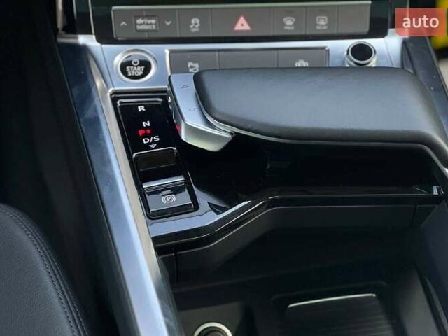 Синій Ауді E-Tron, об'ємом двигуна 0 л та пробігом 45 тис. км за 33900 $, фото 19 на Automoto.ua