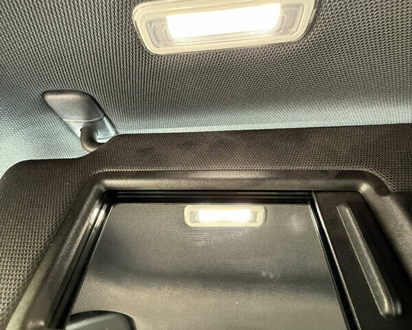 Синий Ауди E-Tron, объемом двигателя 0 л и пробегом 55 тыс. км за 32999 $, фото 30 на Automoto.ua