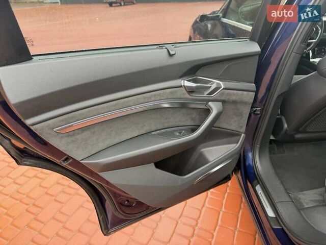 Синий Ауди E-Tron, объемом двигателя 0 л и пробегом 71 тыс. км за 38900 $, фото 17 на Automoto.ua