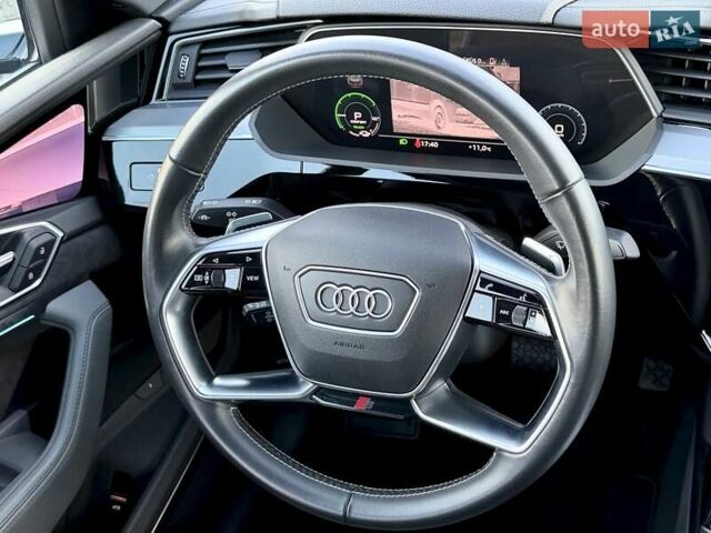 Синий Ауди E-Tron, объемом двигателя 0 л и пробегом 44 тыс. км за 46600 $, фото 42 на Automoto.ua