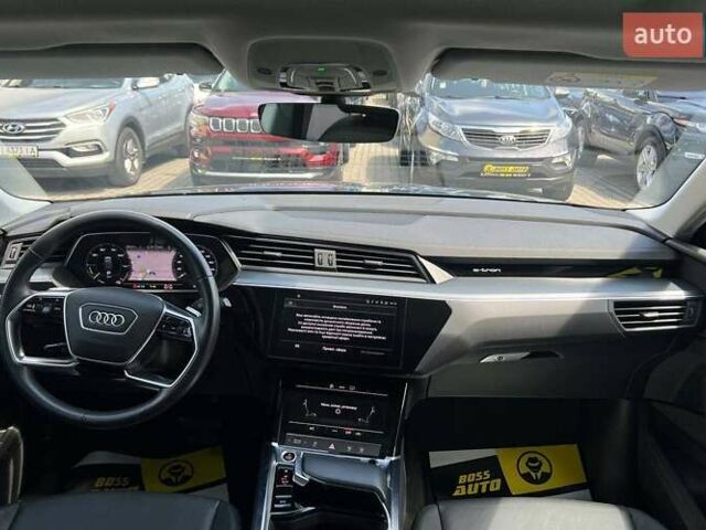 Синій Ауді E-Tron, об'ємом двигуна 0 л та пробігом 45 тис. км за 33900 $, фото 18 на Automoto.ua
