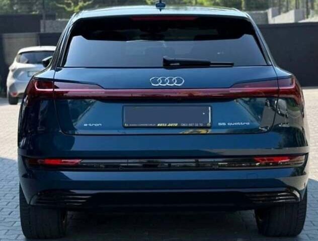 Синий Ауди E-Tron, объемом двигателя 0 л и пробегом 38 тыс. км за 37700 $, фото 7 на Automoto.ua