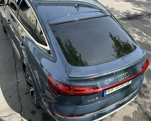 Синий Ауди E-Tron, объемом двигателя 0 л и пробегом 52 тыс. км за 47997 $, фото 7 на Automoto.ua