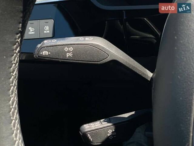 Синий Ауди E-Tron, объемом двигателя 0 л и пробегом 72 тыс. км за 42390 $, фото 31 на Automoto.ua